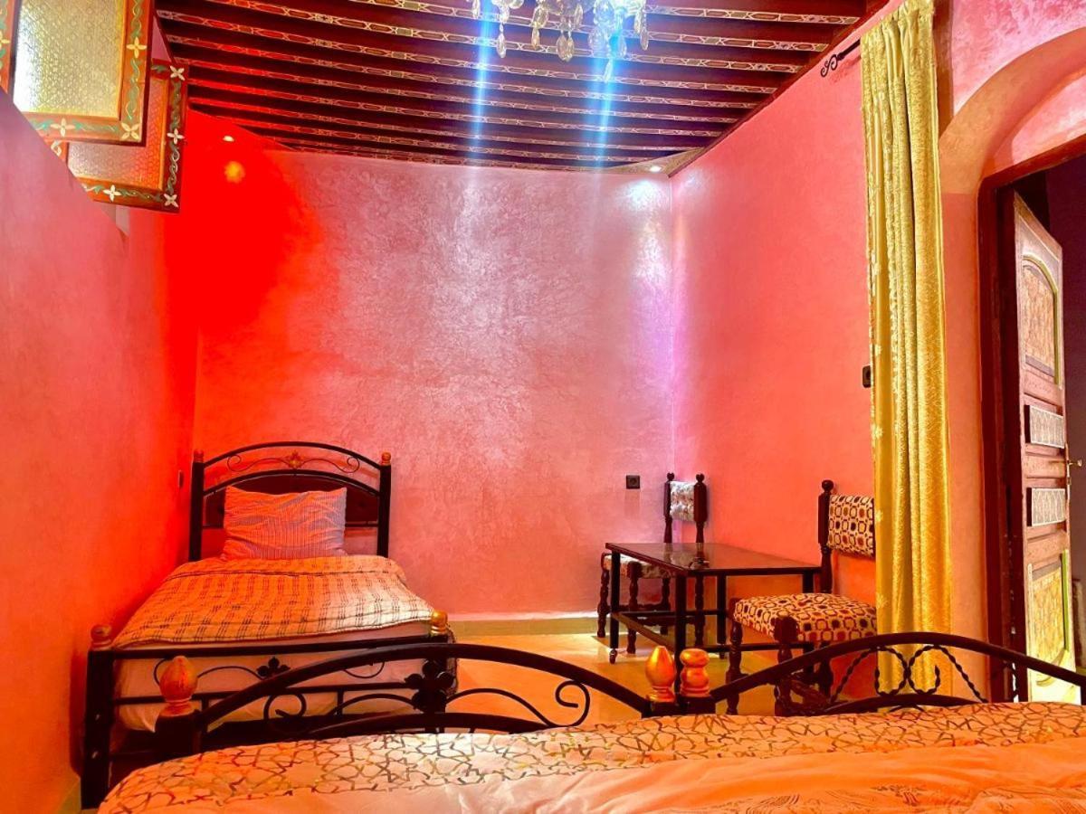 Downtown Hostel Фес Экстерьер фото